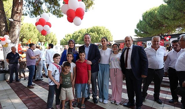 Ahmetli’ye Yeni Sosyal Tesis: Ferdi Zeyrek Parkı Açıldı