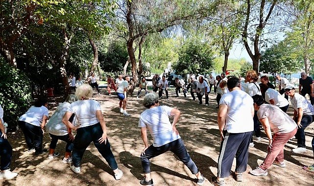 Avrupa Hareketlilik Haftası coşkusu Konakta: Çınarların öyküsü, adımların yankısı