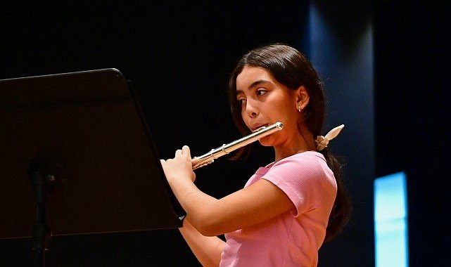 Defne Halis’ten büyük başarı