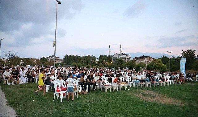 Milli Heyecan Kartepe’de Dev Ekranda Yaşandı