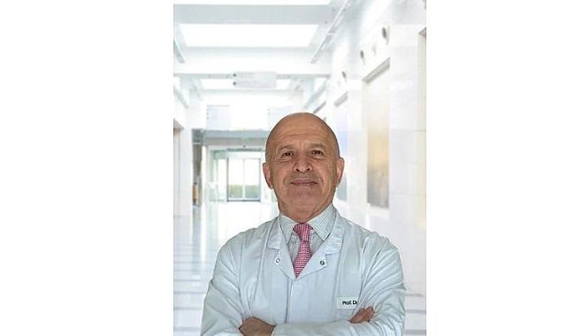 Robotik Cerrahi İle Titreyen Ellerinizden Kurtulun: Kesin ve Kolay Anlaşılan Çözüm