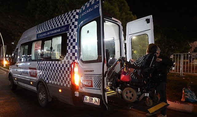 Engelsiz Taksi, Kitap Fuarı’nda da engelleri aşıyor