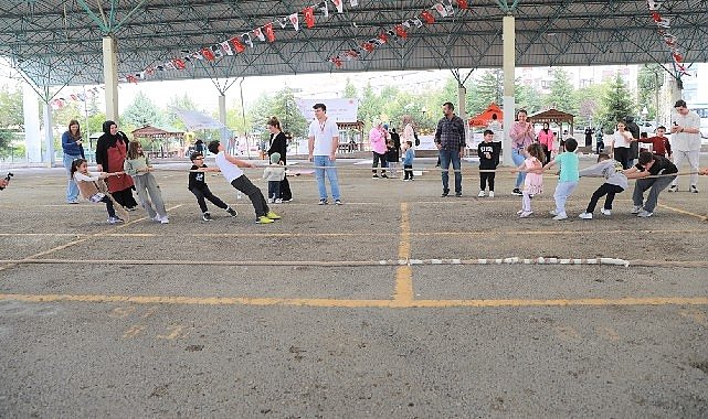 Keçiören’deki Sokak Oyunları Festivali’nde doyasıya eğlence
