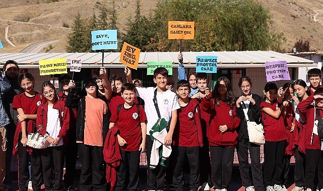 Kurumsal Düzeyde Minik Eller ve Patili Dostlarla Buluşma