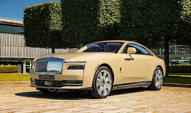 Rolls-Royce’dan Duygusal Bir Yorum: Spectre Bailey ile Şirketimizin Vizyonunu Yansıtıyoruz