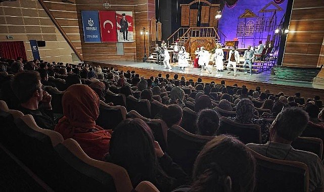 Şehir Tiyatroları, perdeyi Gebze’ye taşıdı