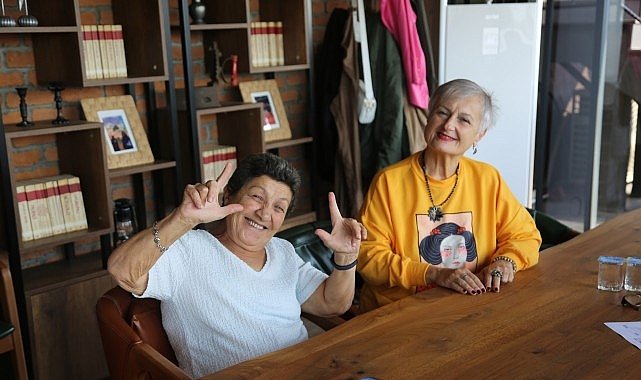 Şehrin Büyük Kutlaması: Yaşlılar Günü İçin Sıra Dışı Bir Övgü