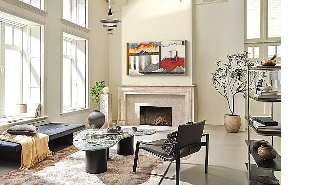 Dünyaca ünlü pop grubu BTS’nin lideri RM Samsung Art TV’ler için kamera karşısına geçti