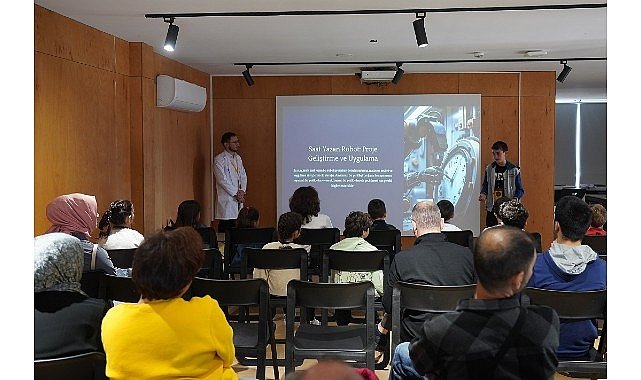 Geleceği Kodlayan Dijital Eğitim Devam Ediyor