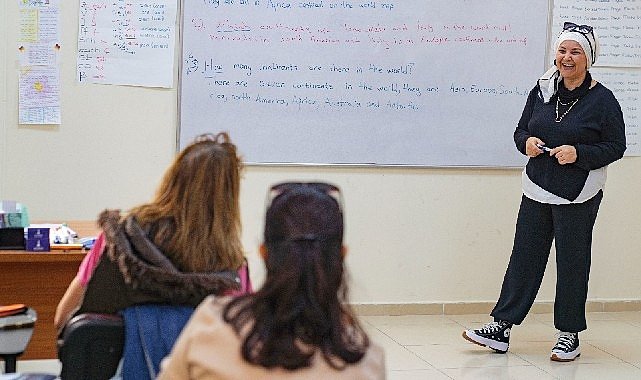 İzmir Büyükşehir Belediyesi kadınları her alanda destekliyor