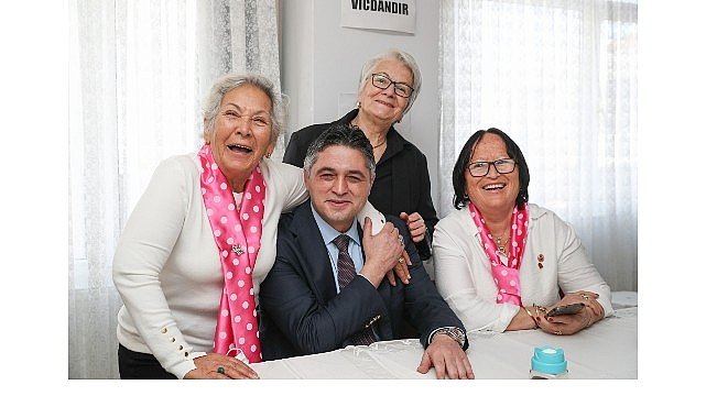 Aliağa Belediye Başkanı Serkan Acar’a Desteklerinden Dolayı Özel Şilt