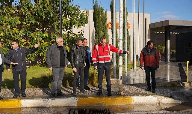 Ayvalık Belediye Başkanı Mesut Ergin:  “Tüm ekiplerimizle sahadayız, vatandaşlarımızın yanındayız”