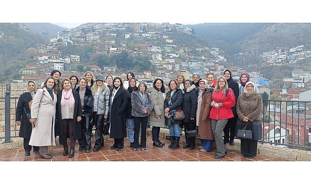 Osmangazili Kadınlar Kültür Turlarıyla Moral Depoluyor