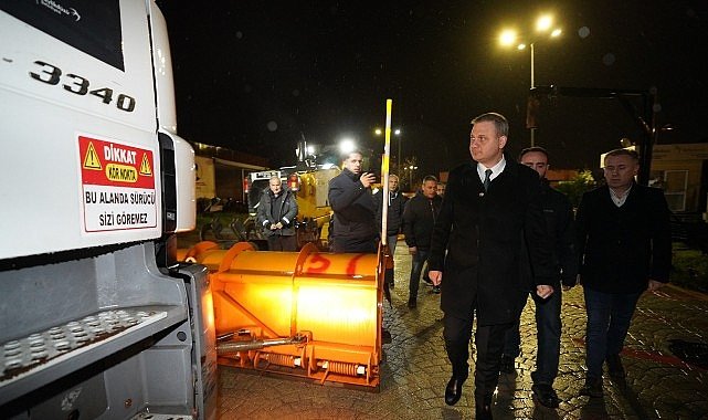 Beylikdüzü’nde Kar Mesaisi 7/24 Sürüyor