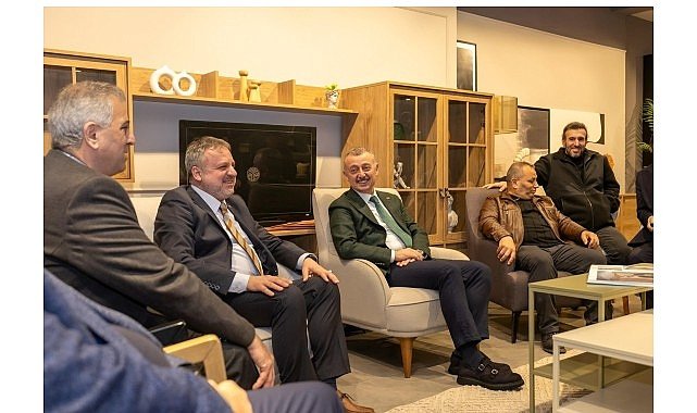 Büyükakın, Zincirlikuyu esnafını ziyaret etti