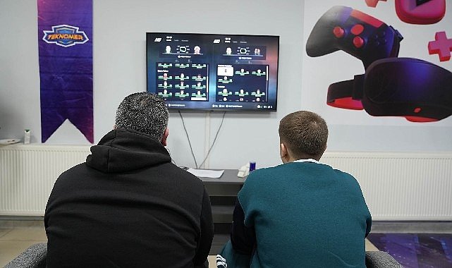 Dijital futbol tutkunları Teknomer’de buluştu