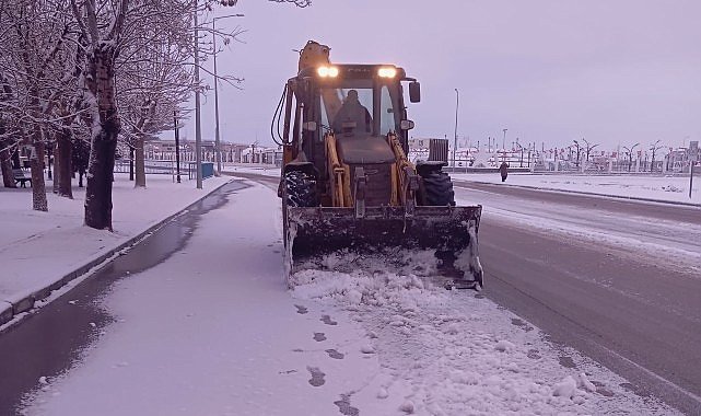 Karaman Belediyesi’nden Kar Çalışması