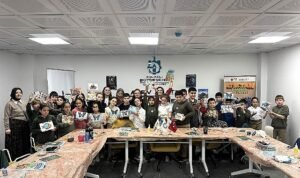 Atık malzemeleri sanata dönüştürdüler