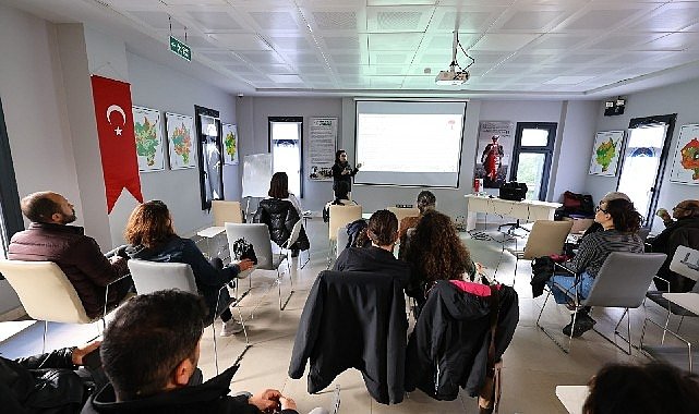 Efes Selçuk’ta Mantar Yetiştiriciliği Eğitimi düzenlendi