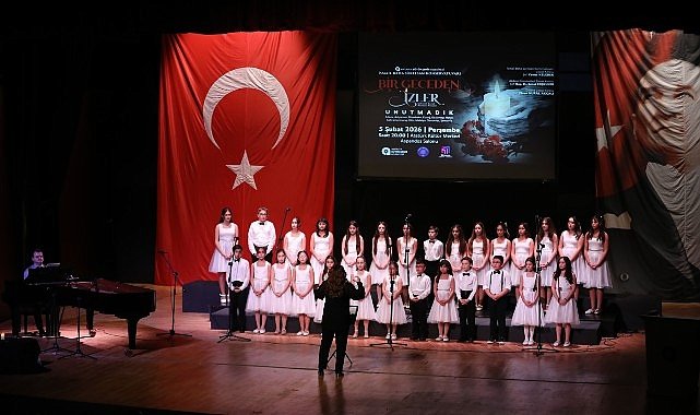Minik kalpler müziğin birleştirici gücüyle  depremde hayatını kaybedenleri andı