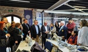 “Altın İğne”, İzmirli kadınların yeteneğini dünyaya gösteriyor