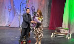 Berna Laçin’den Çankaya’da Tek Kişilik Dev Performans