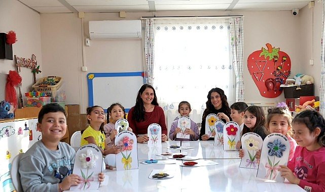 Didim’de Miniklerden Kadınlar Günü’ne Renkli Dokunuş