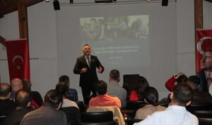 Efes Selçuk’ta Babalara “Babalık” Semineri