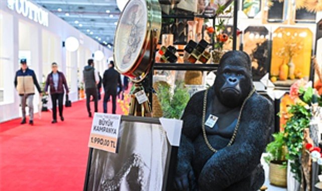 İZFURNEX 2026 – İzmir Mobilya Fuarı kapılarını açtı