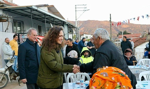 Köy meydanında Ramazan buluşması