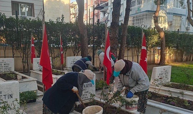 Manisa Büyükşehir Belediyesi Şehitlikleri 18 Mart’a Hazırladı