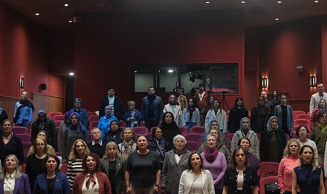 Üsküdar’da “İsmini Vermek İstemeyen Söyleşi” ile Kadınların Sessiz Kalan Sorunları Konuşuldu