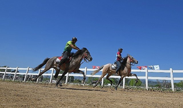 Bursa’nın Fethi’nin 700’üncü Yılı’nda Rahvan At Yarışları Heyecanı 