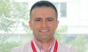 Çocuğunuz kulağını çok sık çekiyorsa dikkat!