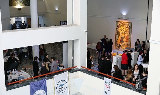 DEÜ Sağlık’26 Kariyer Zirvesi Başladı