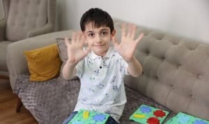 Evde eğitim gören özel çocuklara 23 Nisan Sürprizi