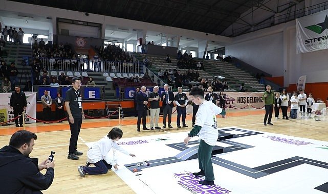 İnegöl’ün Mucitleri Robotlarını Yarıştırdı