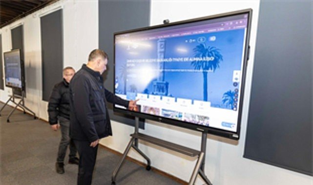 İzmir dijitalde vites yükseltti