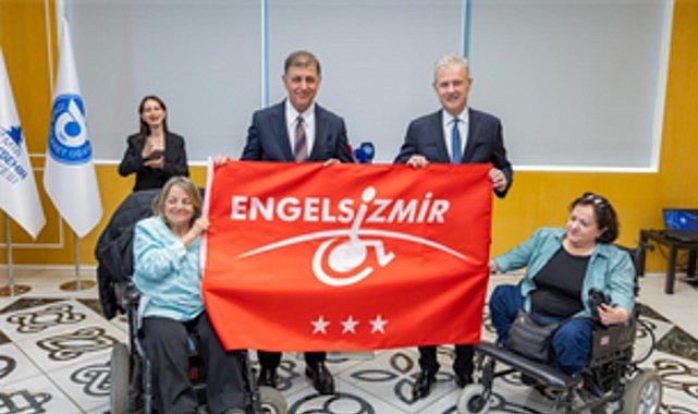 İzmir Ticaret Odası’nda Kırmızı Bayrak gururu