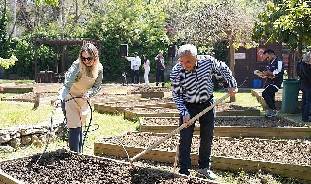 Kadıköy Bostanları’nda Yaz Dönemi Başladı