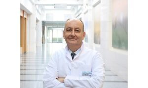 Kepçe kulakta yenidoğan döneminde ameliyatsız tedavi mümkün