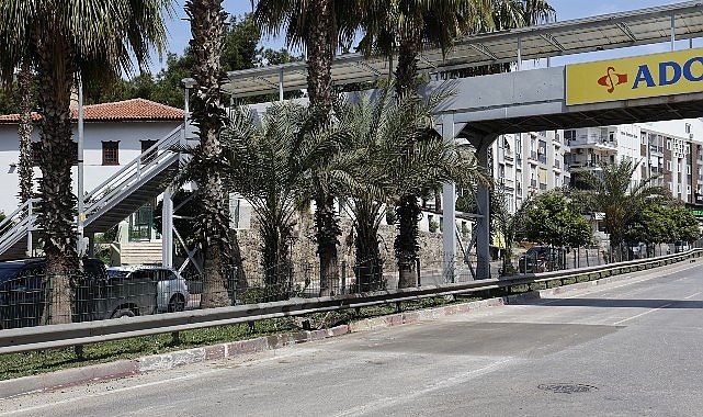 Muratpaşa’da kritik hatta vana yenileme çalışması tamamlandı