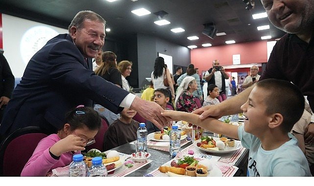 Başkan Topuz Özel Bireylerle Milas Belediyesi Tarafından Düzenlenen Kahvaltıda Buluştu
