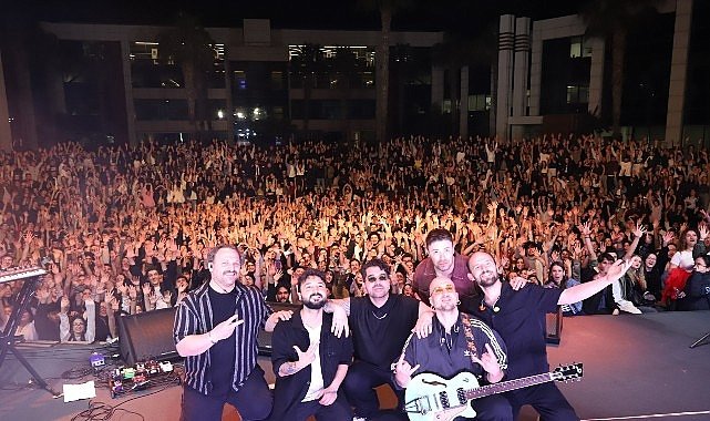 İzmir Bakırçay Üniversitesi’nde Bahar Şenlikleri Büyük Coşkuyla Gerçekleştirildi