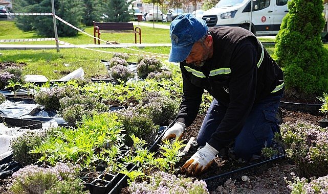 Keçiören Yazı Rengârenk Karşılıyor