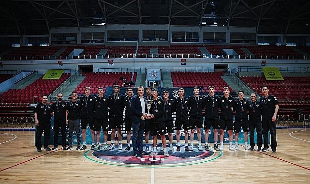Potada Büyük Gurur: Konya Büyükşehir Belediyespor U16 Takımımız Türkiye Üçüncüsü