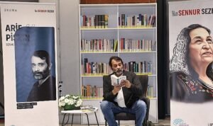 “Sanatçılar Sennur Sezer Okuyor” etkinliğinin konuğu Arif Pişkin oldu