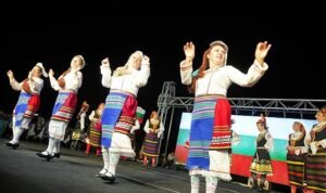 6 Ülkeden 18 Halk Dansları Ekibi, 750 Dansçı Ayvalık’ta Kültür Köprüsü Kurdu