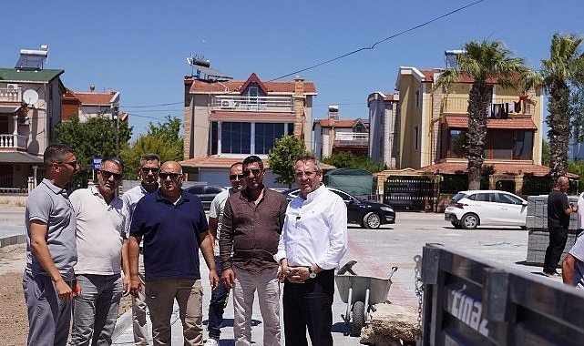 Ayvalık’ta Yol Seferberliği Sürüyor
