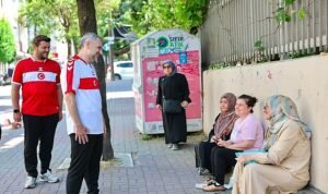 Başkan Vekili İbrahim Akın, YKS günü aileleri yalnız bırakmadı